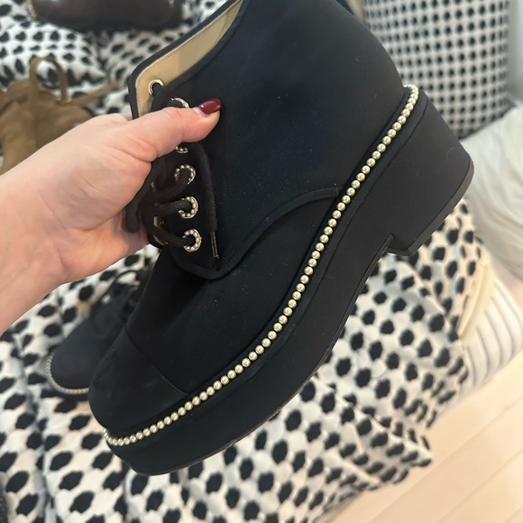 Chanel combat boot - Picture 3 of 5